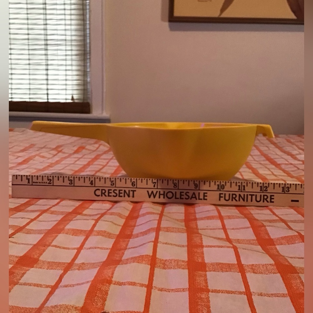 Vintage Tupperware Colander - Picture 3 of 7